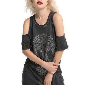 Cold shoulder studded shirt